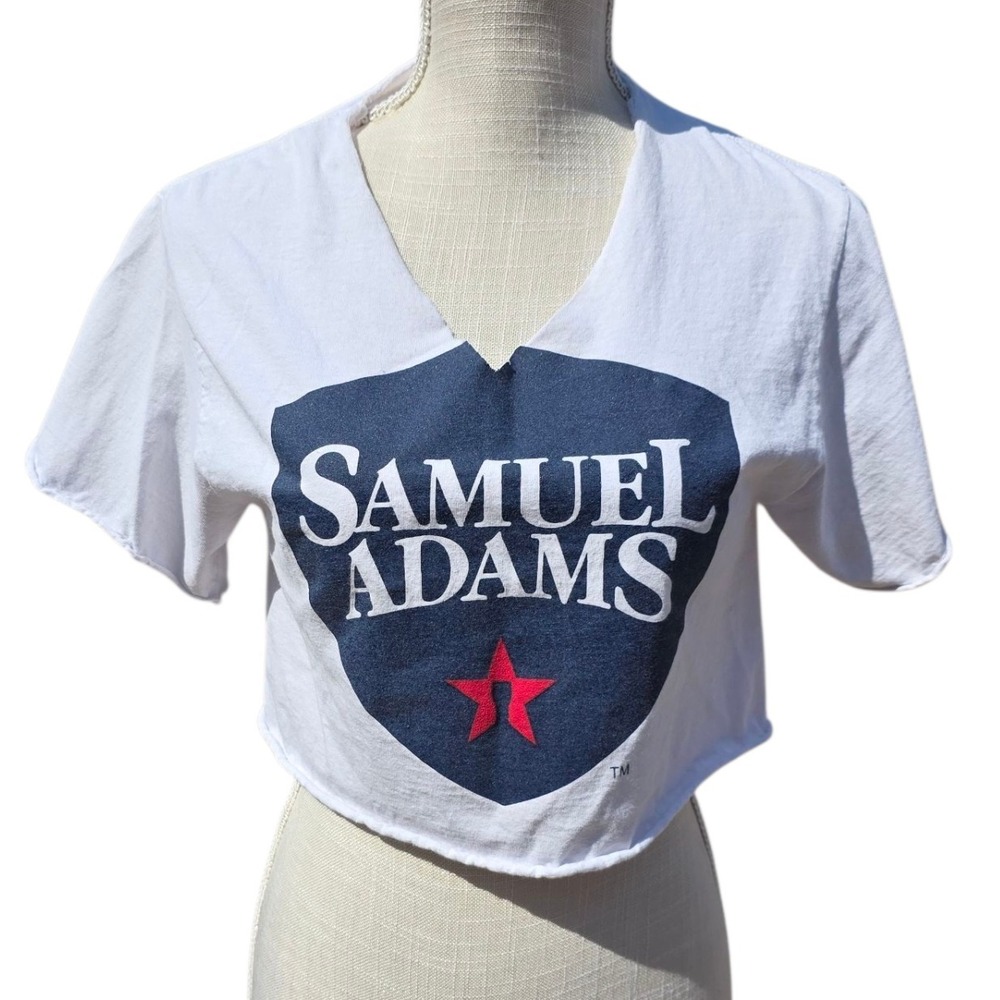 Samuel Adams Cropped T-Shirt V-Neck Short Sleeve Graphic Tee Handcut crop Top